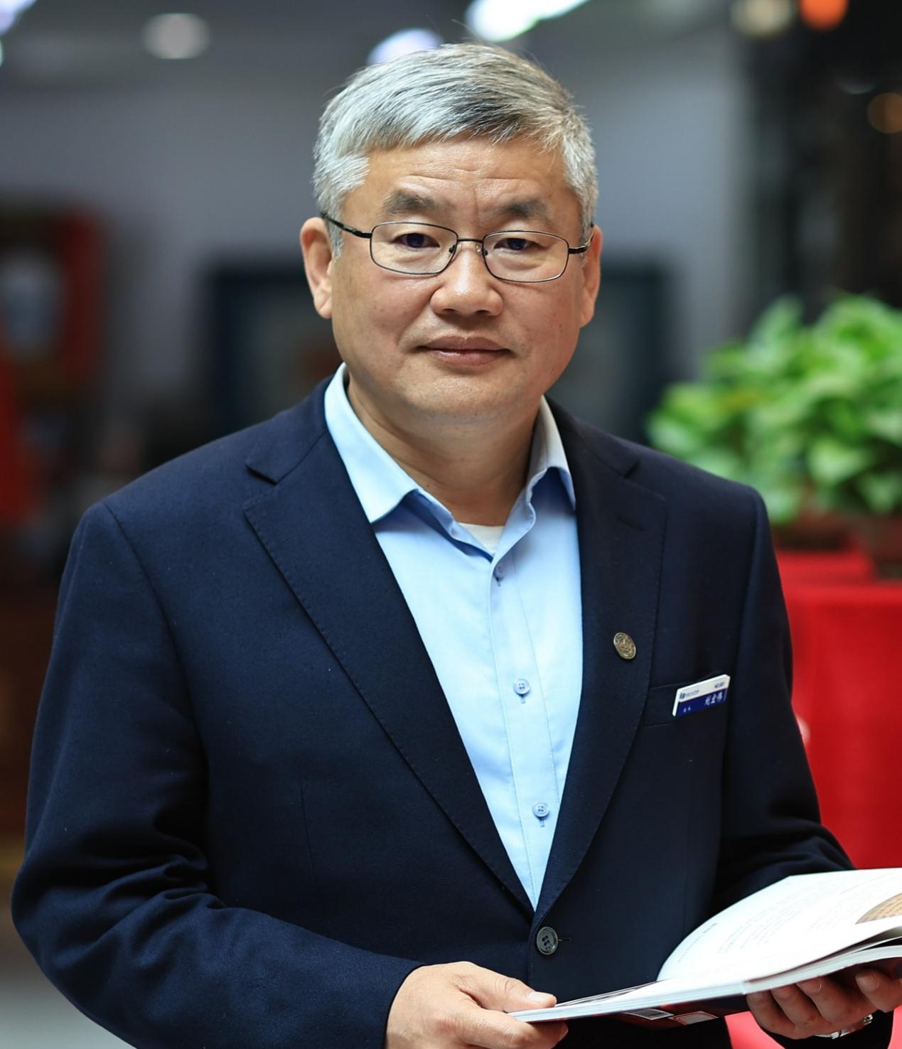 刘宏伟